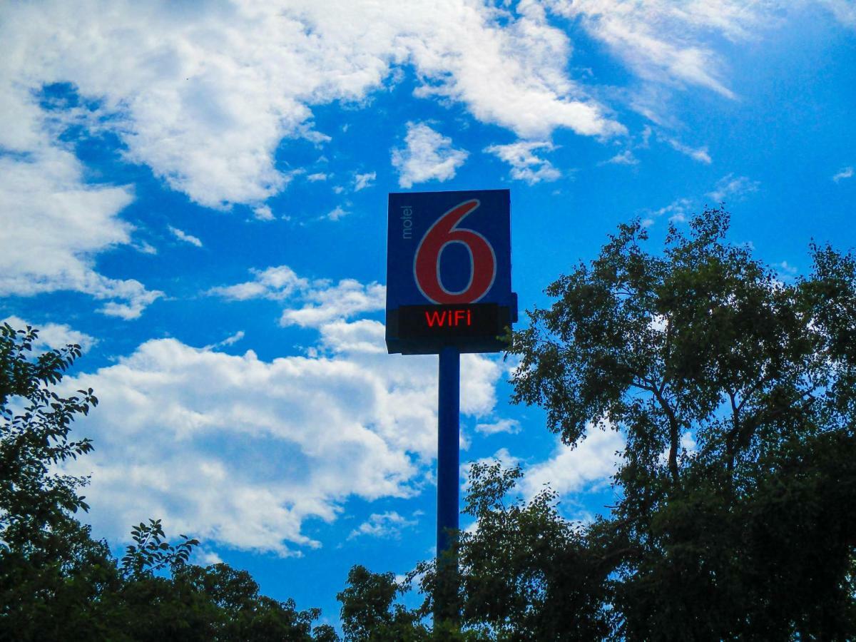 Motel 6-Memphis, Tn - Downtown Zewnętrze zdjęcie
